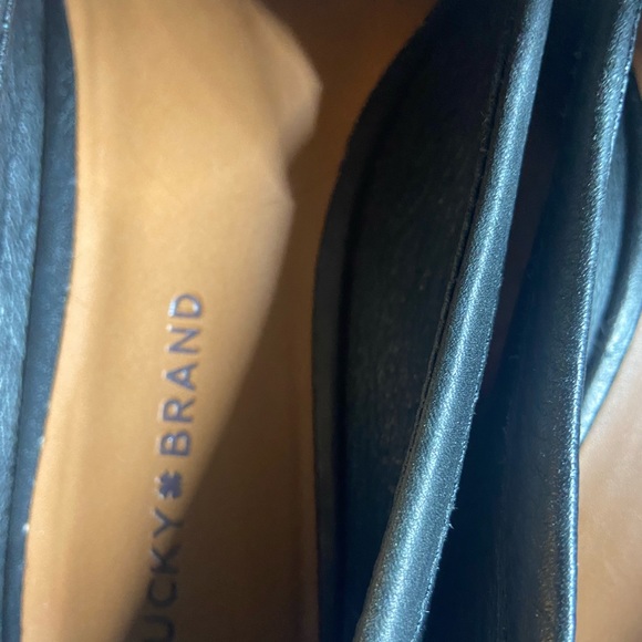 Size 8.5 Lucky Brand, black shoes - Picture 3 of 3